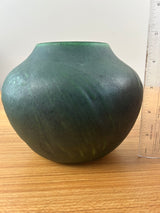 Ken Tracy Studio 2015 Arts & Crafts Pottery Matte Green Pinecone Vase