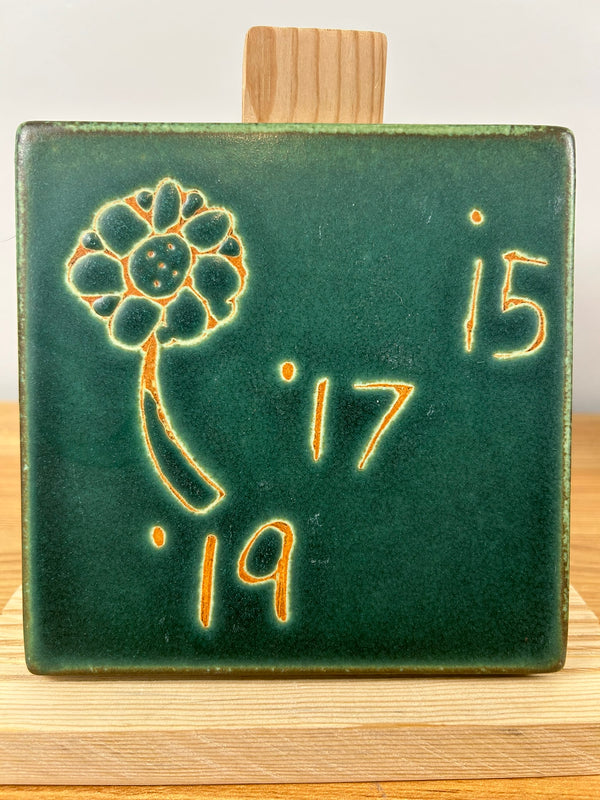 Motawi Tileworks Art Pottery Green Flower Factory Test Tile 6X6