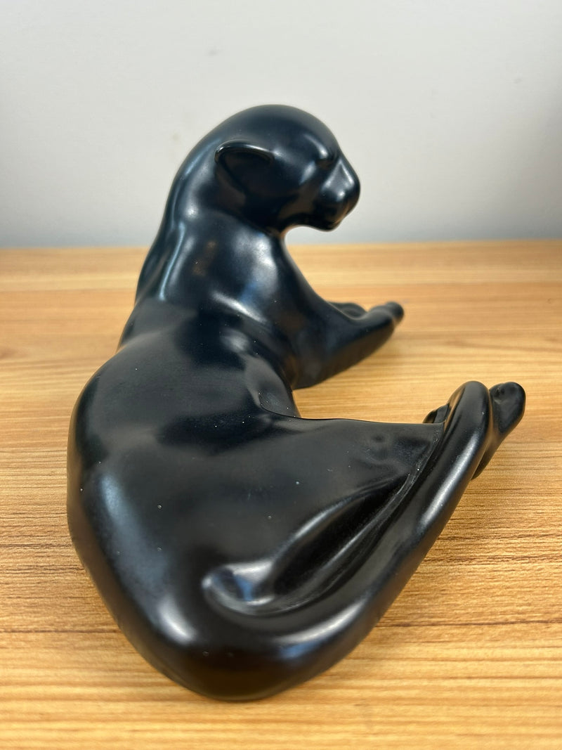 Frankoma Art Pottery Laying Black Cat / Panther #116, Onyx Glaze Figurine