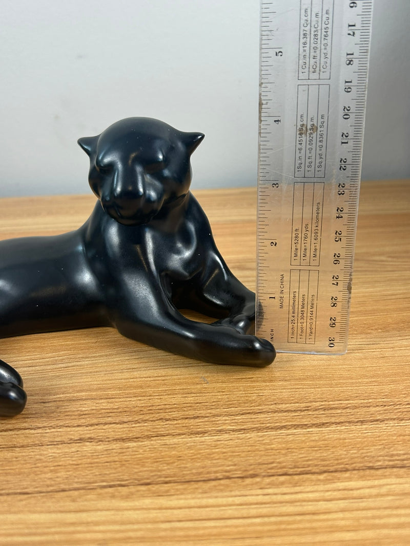Frankoma Art Pottery Laying Black Cat / Panther #116, Onyx Glaze Figurine