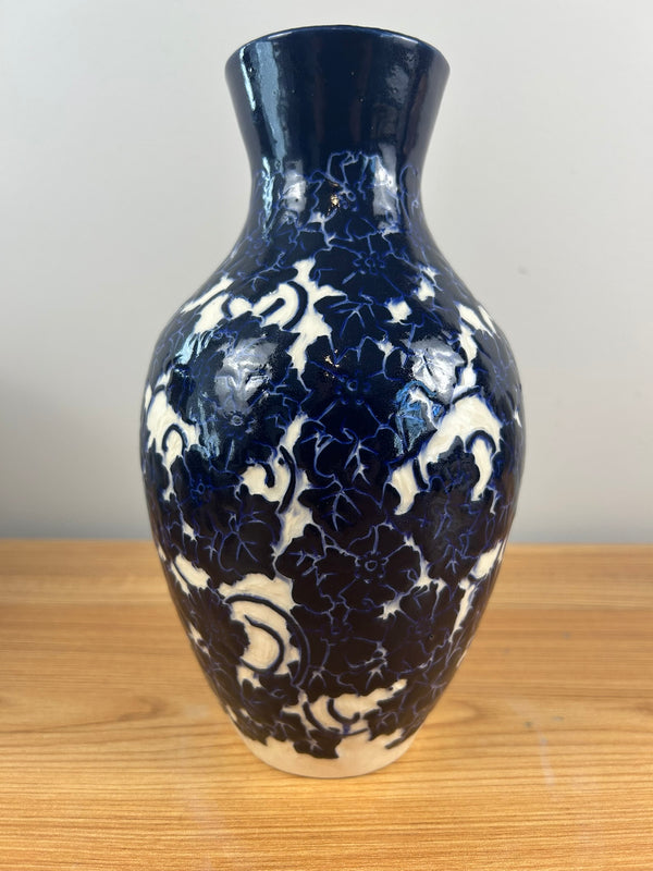 Ken Tracy Studio 2024 Art Deco Pottery Hand Made Scenic Blue White Ceramic Vase