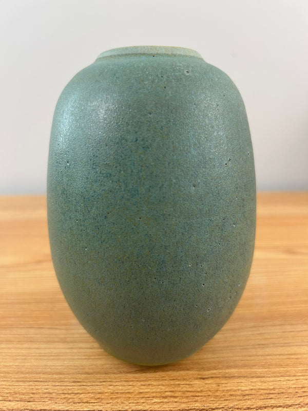 CLAIRVAUX CALIFORNIA STUDIO ART POTTERY GREEN VASE FATHER ANTHONY BELLESORTE 1998