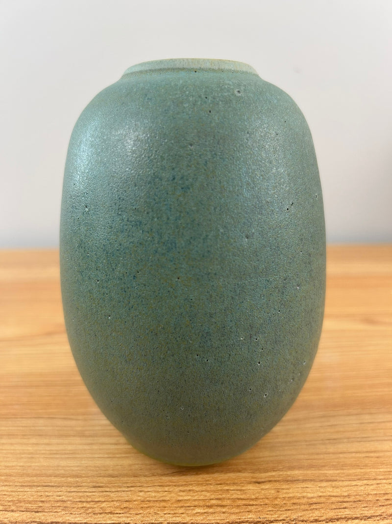 CLAIRVAUX CALIFORNIA STUDIO ART POTTERY GREEN VASE FATHER ANTHONY BELLESORTE 1998