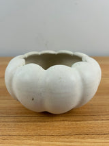 Niloak Art Pottery Scalloped Bowl Planter Vase White Cream Glaze