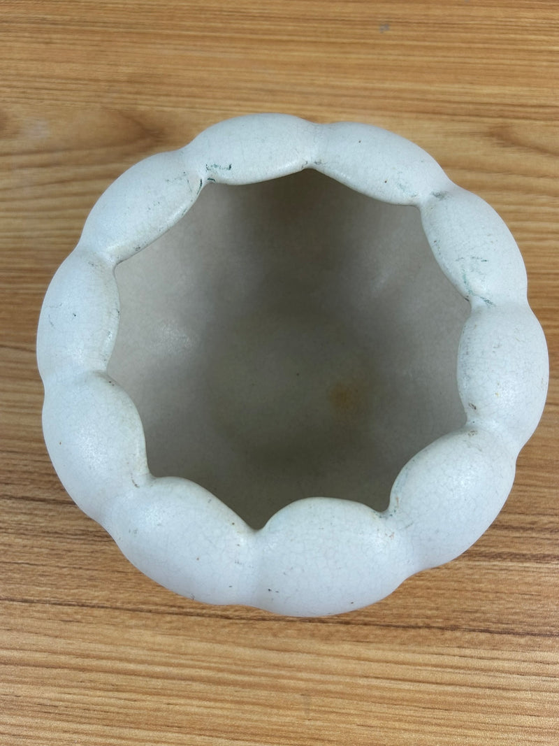 Niloak Art Pottery Scalloped Bowl Planter Vase White Cream Glaze